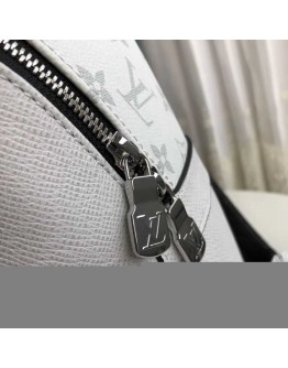 Louis Vuitton Discovery Backpack PM M30232