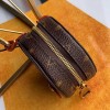 Louis Vuitton LV Round Case M68524
